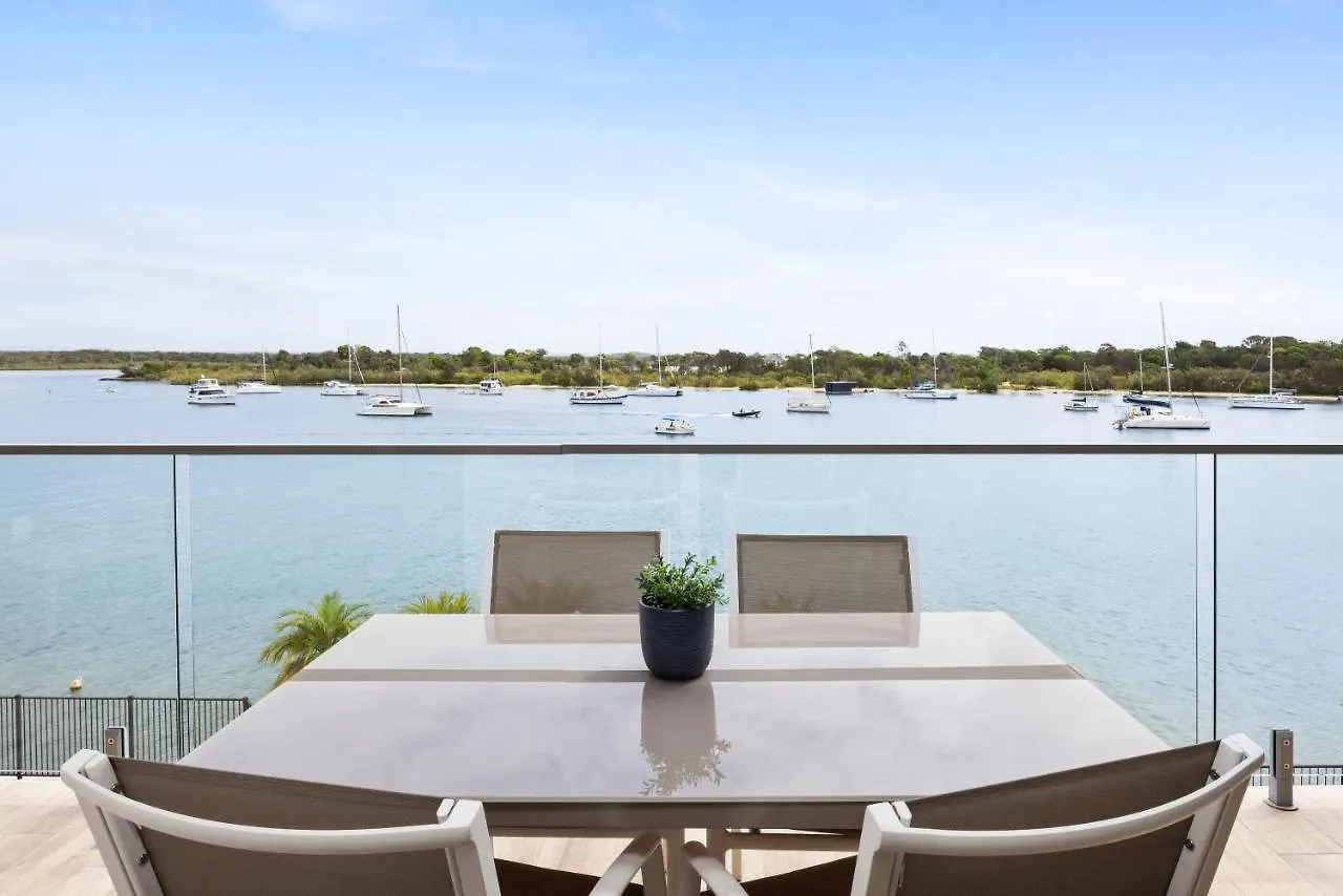 Commodore Apartment 5, Noosa Heads 0*,  Australia