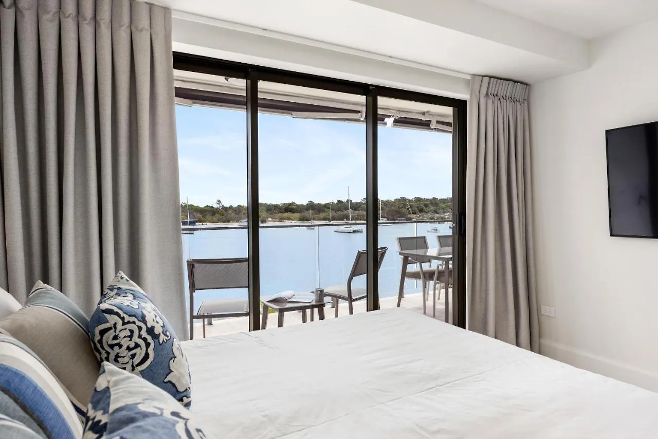 Commodore Apartment 5, Noosa Heads 0*,  Australia